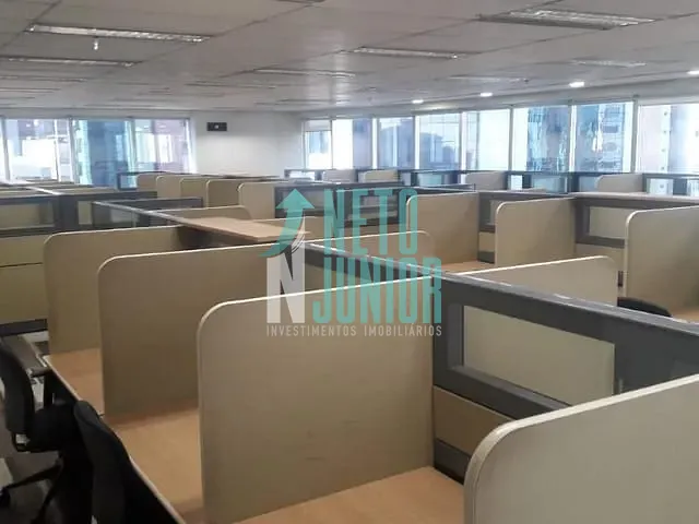 Andar corporativo com 660m², para alugar, no bairro Cidade Monções em São Paulo