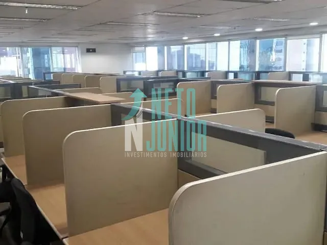Andar corporativo com 660m², para alugar, no bairro Cidade Monções em São Paulo