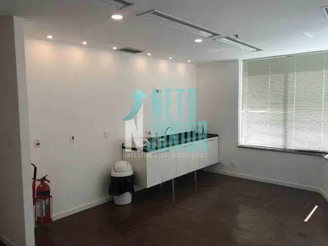 Andar corporativo com 360m², para alugar, no bairro Itaim Bibi em São Paulo