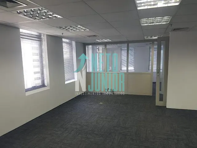 Andar corporativo com 210m², à venda ou para alugar, no bairro Cidade Monções em São Paulo