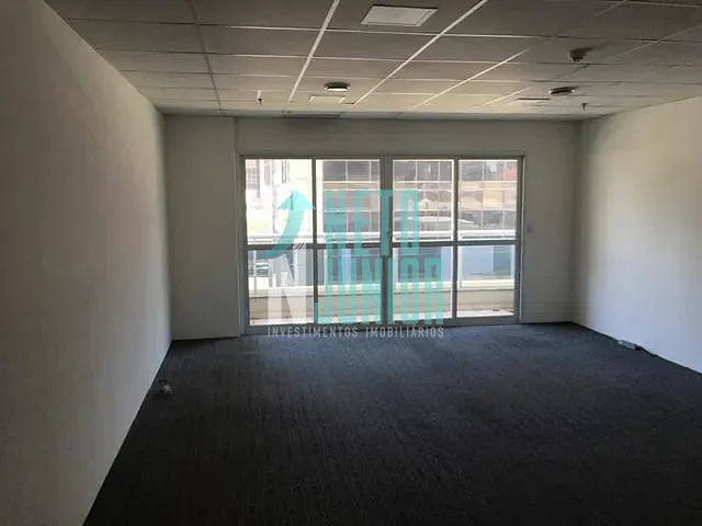Conjunto com 44m², à venda ou para alugar, no bairro Chácara Santo Antônio em São Paulo
