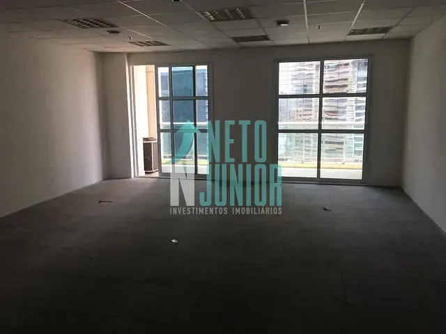 Conjunto com 67m², à venda ou para alugar, no bairro Vila Cordeiro em São Paulo
