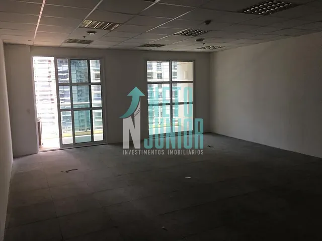 Conjunto com 67m², à venda ou para alugar, no bairro Vila Cordeiro em São Paulo