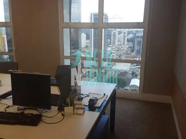 Conjunto com 125m², à venda ou para alugar, no bairro Vila Cordeiro em São Paulo