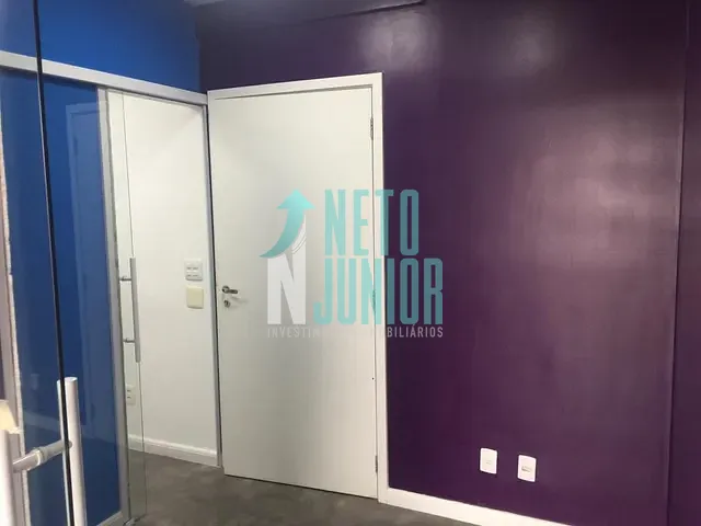 Conjunto com 40m², à venda, no bairro Pinheiros em São Paulo