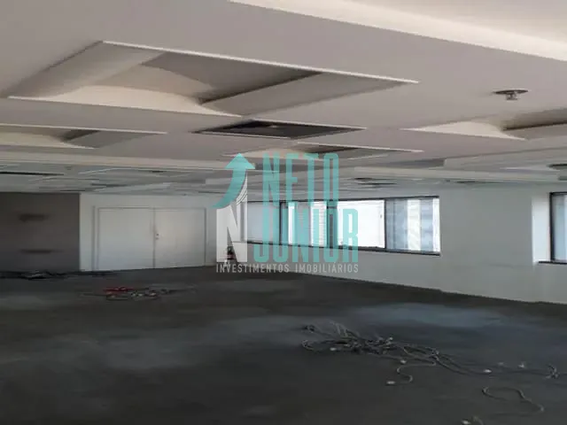 Conjunto com 240m², para alugar, no bairro Cidade Monções em São Paulo