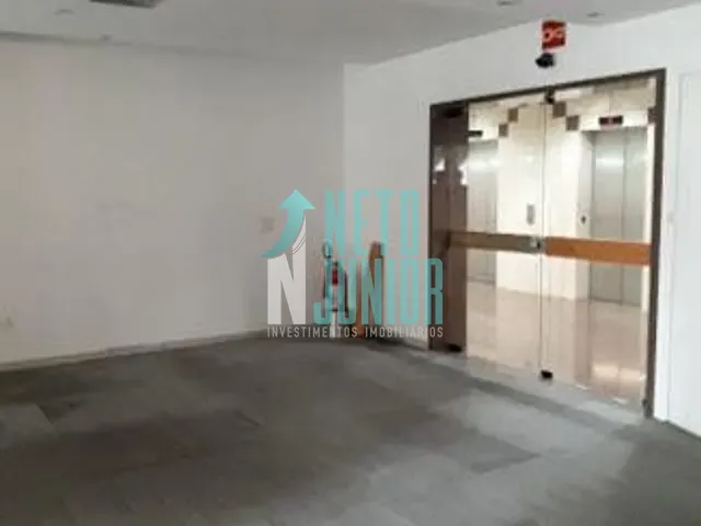Conjunto com 240m², para alugar, no bairro Cidade Monções em São Paulo
