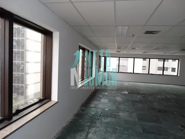 Conjunto com 165m², à venda ou para alugar, no bairro Itaim Bibi em São Paulo