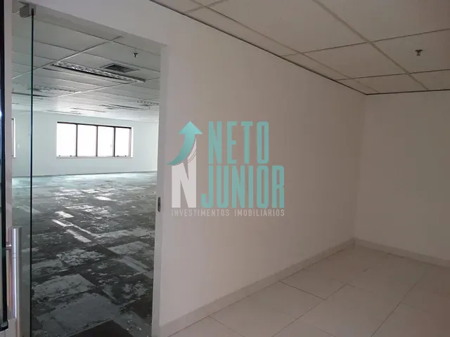 Conjunto com 165m², à venda ou para alugar, no bairro Itaim Bibi em São Paulo