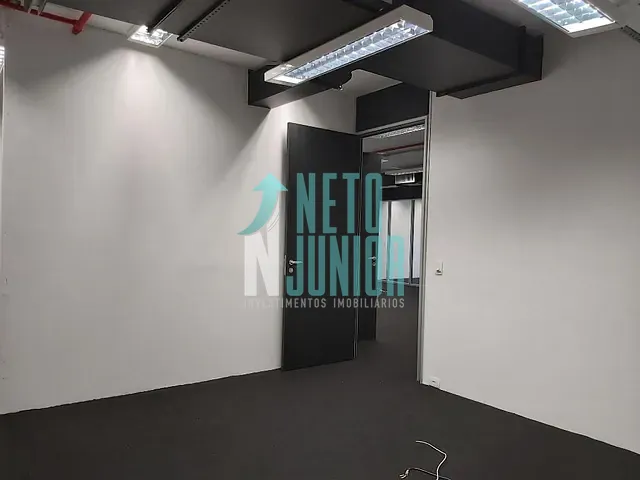 Conjunto com 212m², para alugar, no bairro Vila Olímpia em São Paulo
