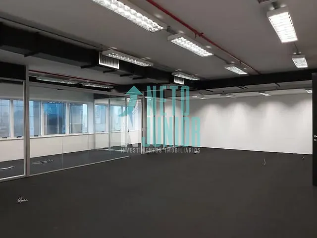 Conjunto com 212m², para alugar, no bairro Vila Olímpia em São Paulo