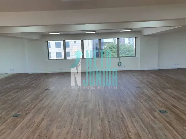 Conjunto com 200m², à venda ou para alugar, no bairro Brooklin Novo em São Paulo