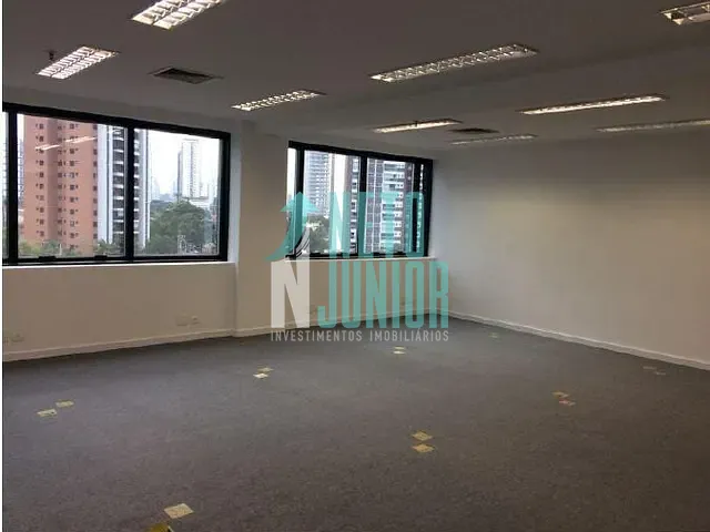 Conjunto com 146m², à venda ou para alugar, no bairro Brooklin Paulista em São Paulo