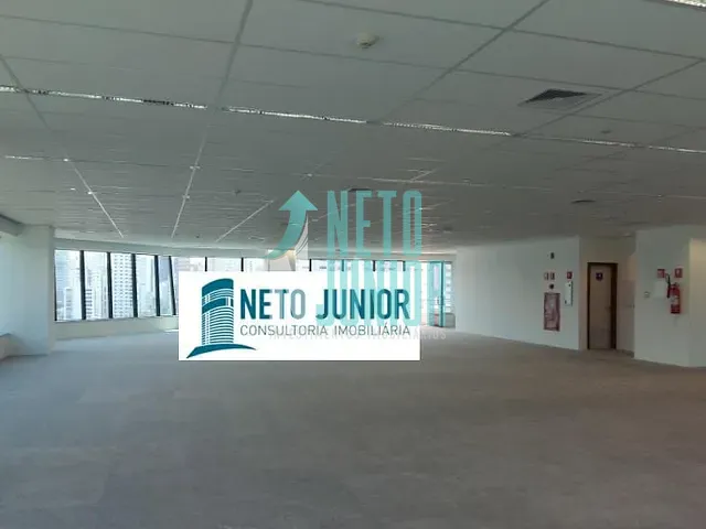 Conjunto com 1062m², para alugar, no bairro Itaim Bibi em São Paulo