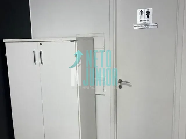 Conjunto com 68m², para alugar, no bairro Vila Cordeiro em São Paulo