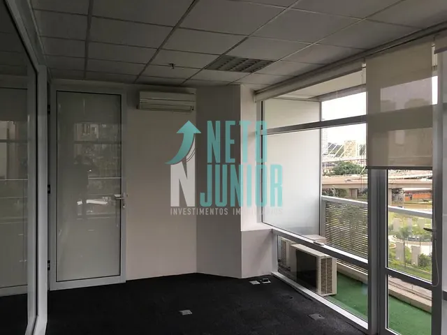 Conjunto comercial com 48m², à venda ou para alugar, no bairro Brooklin Novo em São Paulo