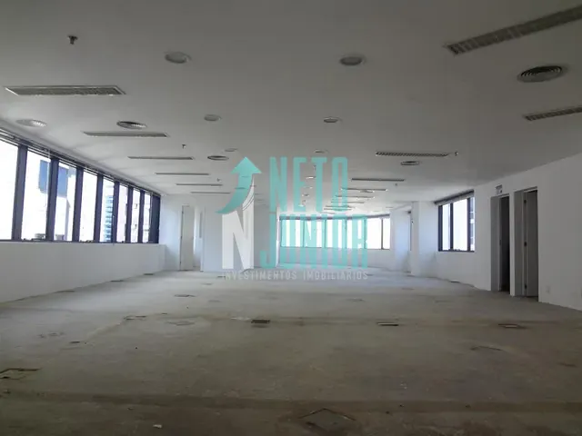 Conjunto com 223m², para alugar, no bairro Cidade Monções em São Paulo