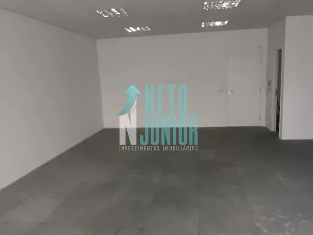 Conjunto com 70m², à venda ou para alugar, no bairro Vila Cordeiro em São Paulo