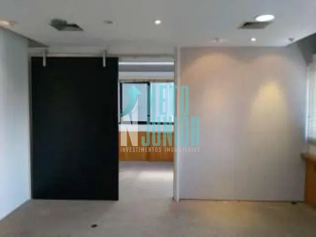 Conjunto com 61m², para alugar, no bairro Cidade Monções em São Paulo