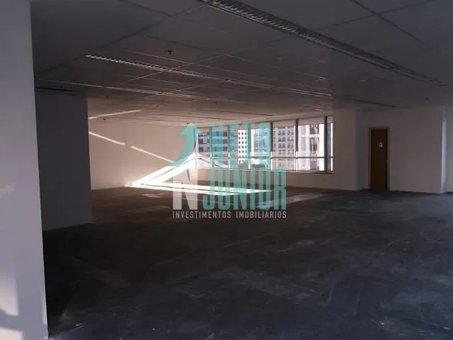 Conjunto com 180m², para alugar, no bairro Cidade Monções em São Paulo