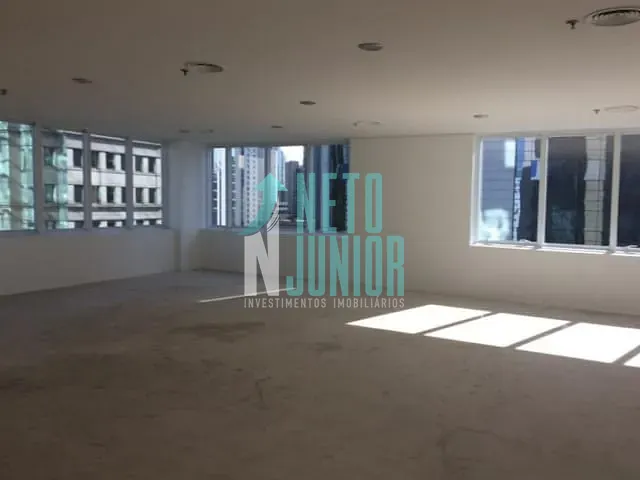 Conjunto com 86m², para alugar, no bairro Cidade Monções em São Paulo