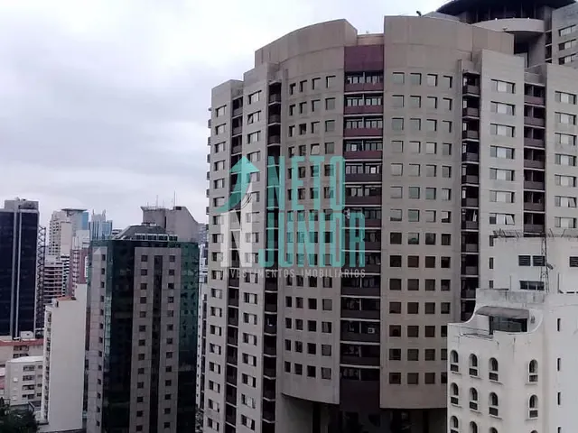 Conjunto com 241m², à venda ou para alugar, no bairro Itaim Bibi em São Paulo