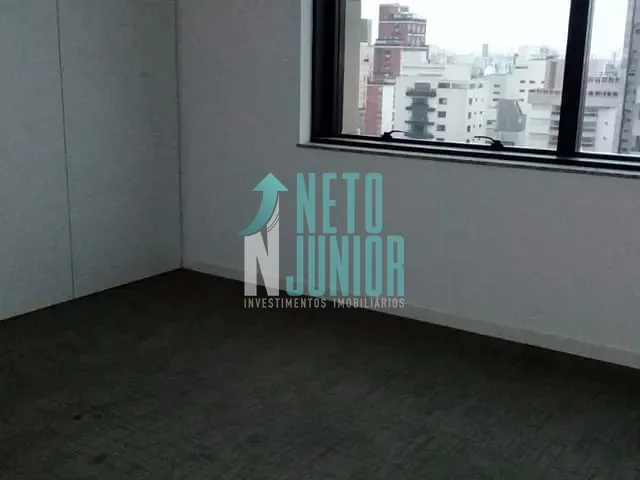 Conjunto com 241m², à venda ou para alugar, no bairro Itaim Bibi em São Paulo