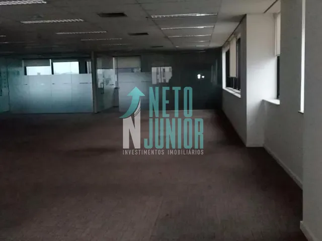 Conjunto com 241m², à venda ou para alugar, no bairro Itaim Bibi em São Paulo