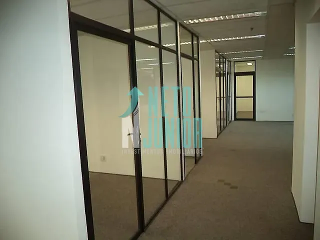 Conjunto com 180m², para alugar, no bairro Vila Olímpia em São Paulo