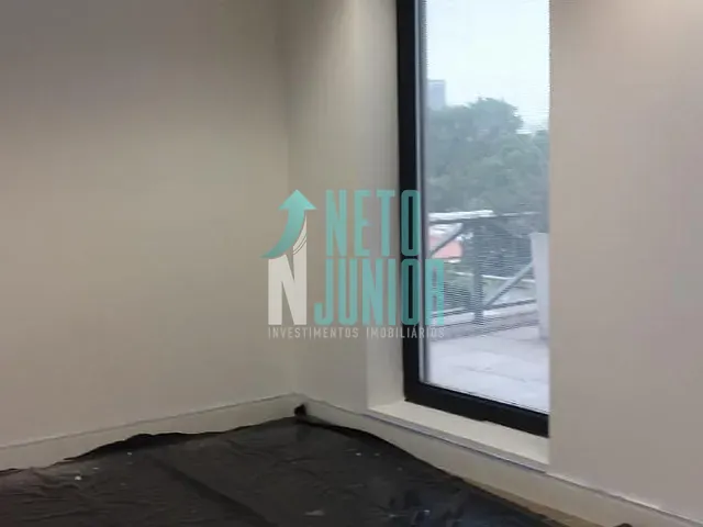 Conjunto com 254m², para alugar, no bairro Itaim Bibi em São Paulo