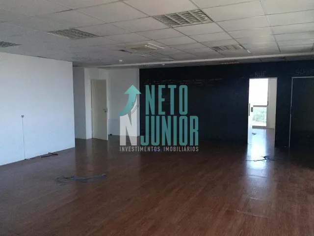 Conjunto com 235m², para alugar, no bairro Vila São Francisco em São Paulo