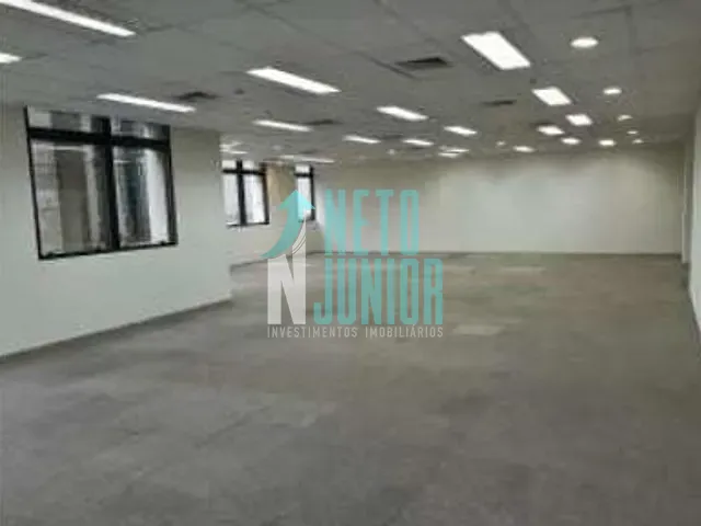Conjunto com 195m², para alugar, no bairro Itaim Bibi em São Paulo
