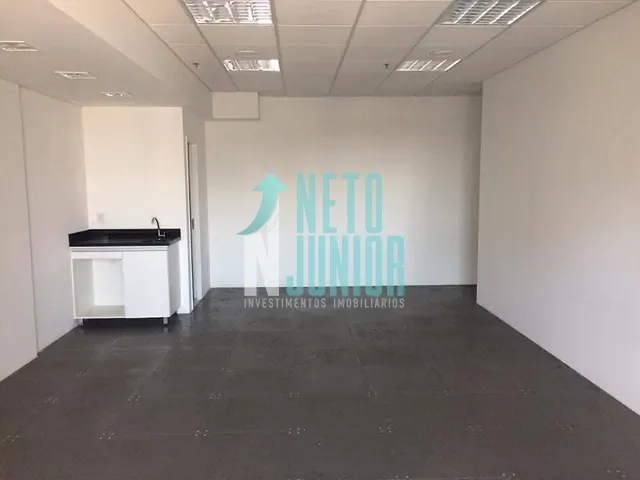 Conjunto com 60m², à venda ou para alugar, no bairro Vila São Francisco em São Paulo
