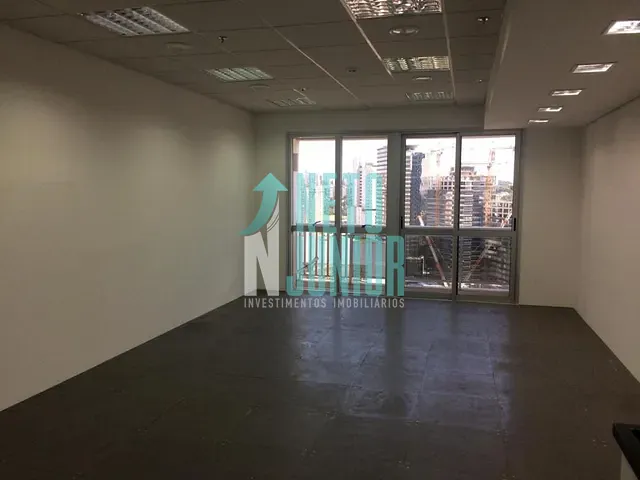 Conjunto com 60m², à venda ou para alugar, no bairro Vila São Francisco em São Paulo
