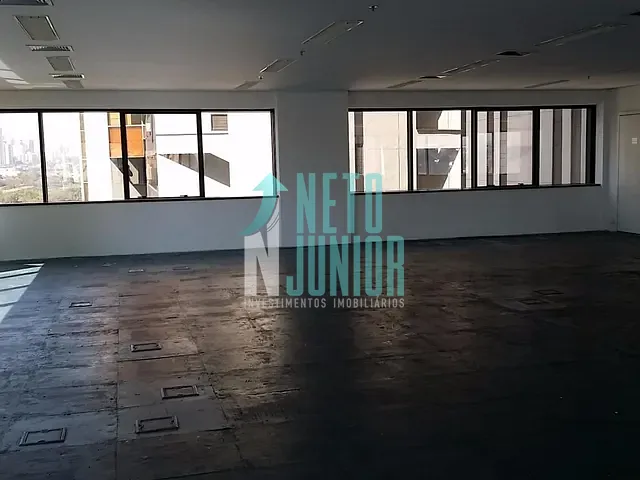 Conjunto com 498m², à venda ou para alugar, no bairro Cidade Monções em São Paulo