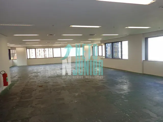 Conjunto com 498m², à venda ou para alugar, no bairro Cidade Monções em São Paulo