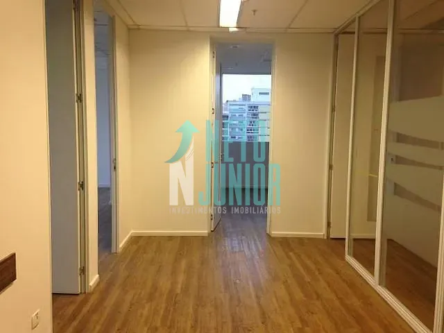 Conjunto com 246m², para alugar, no bairro Bela Vista em São Paulo