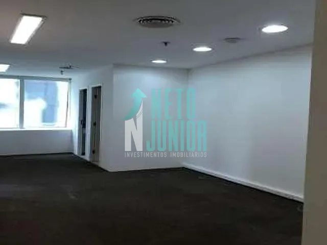 Conjunto com 86m², para alugar, no bairro Cidade Monções em São Paulo