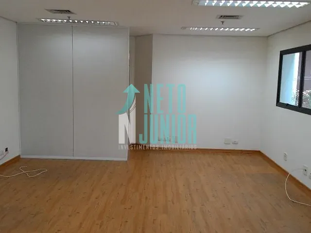 Conjunto com 137m², para alugar, no bairro Jardim Paulista em São Paulo