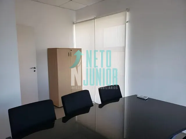 Conjunto com 130m², para alugar, no bairro Vila Cordeiro em São Paulo