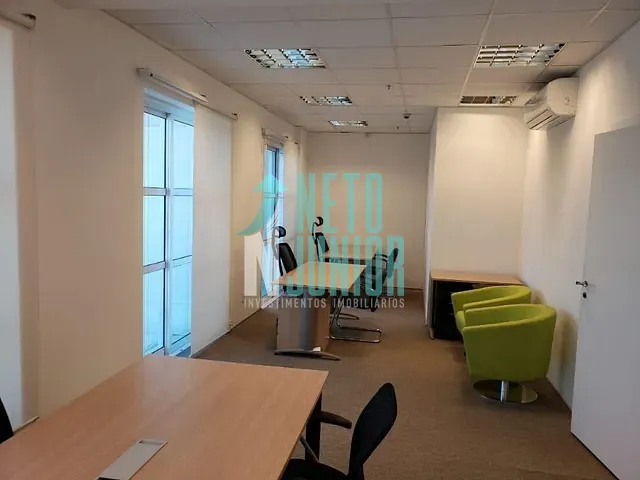 Conjunto com 130m², para alugar, no bairro Vila Cordeiro em São Paulo