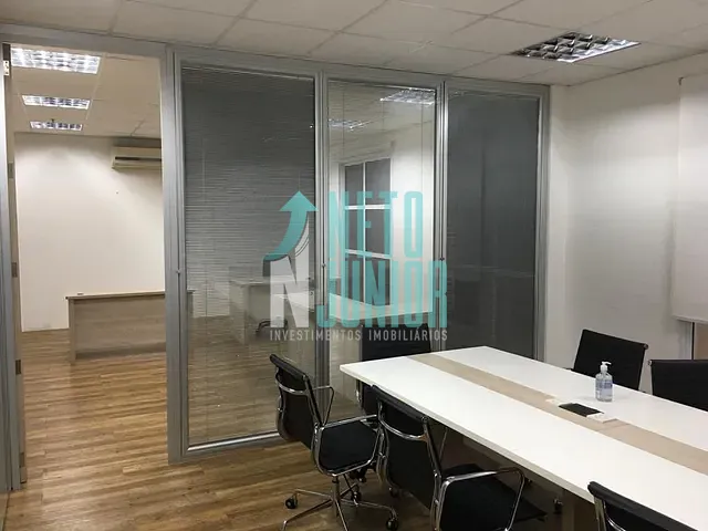 Conjunto com 83m², para alugar, no bairro Vila Cordeiro em São Paulo