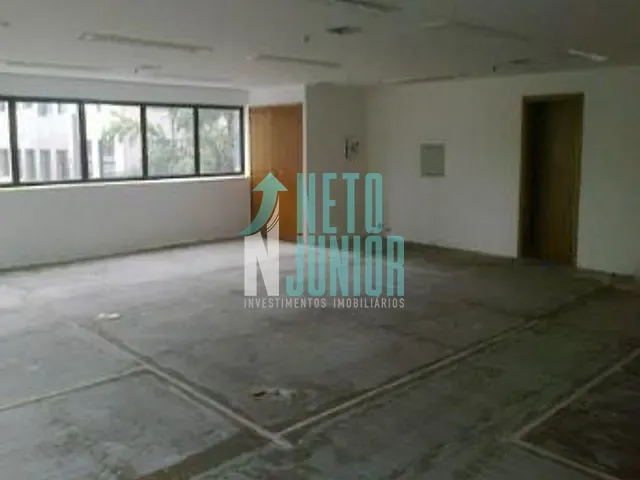 Conjunto com 218m², para alugar, no bairro Vila Olímpia em São Paulo