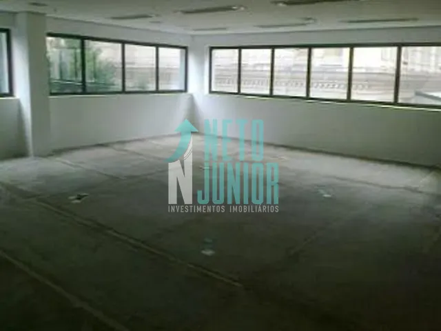 Conjunto com 218m², para alugar, no bairro Vila Olímpia em São Paulo