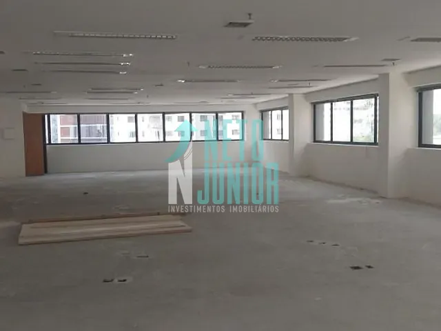 Conjunto com 218m², para alugar, no bairro Vila Olímpia em São Paulo