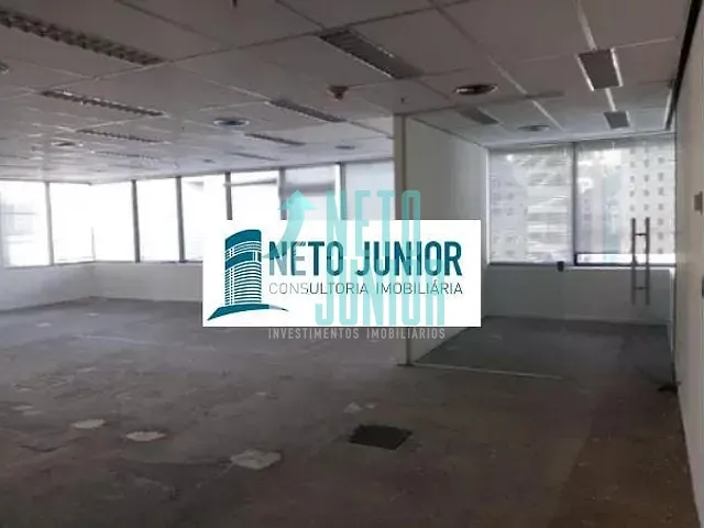 Conjunto com 295m², para alugar, no bairro Vila Olímpia em São Paulo