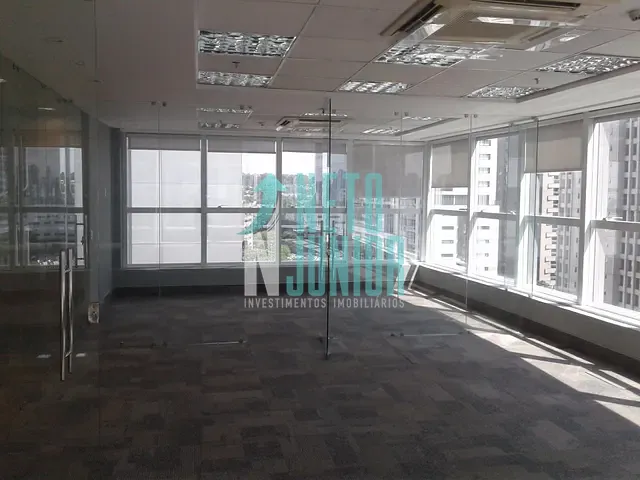 Conjunto com 470m², para alugar, no bairro Vila Olímpia em São Paulo