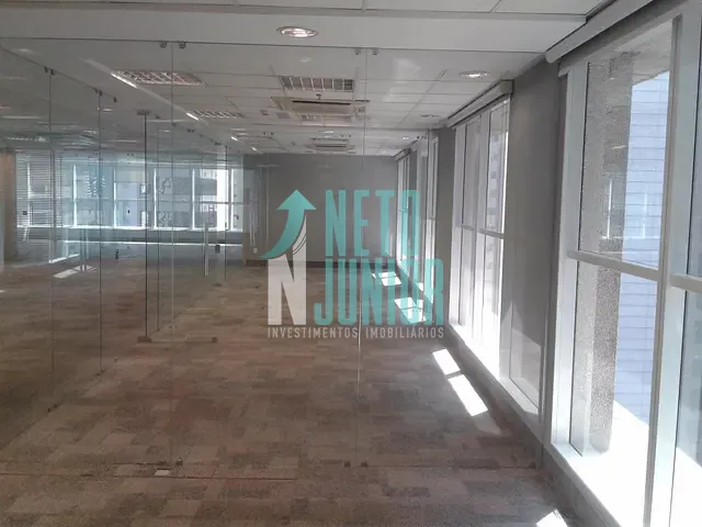 Conjunto com 470m², para alugar, no bairro Vila Olímpia em São Paulo