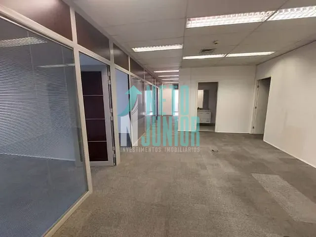 Conjunto com 503m², para alugar, no bairro Chácara Santo Antônio em São Paulo