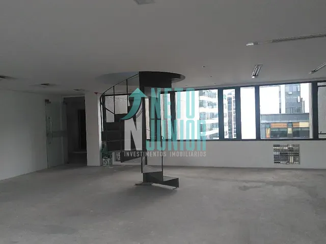 Conjunto com 375m², para alugar, no bairro Cidade Monções em São Paulo